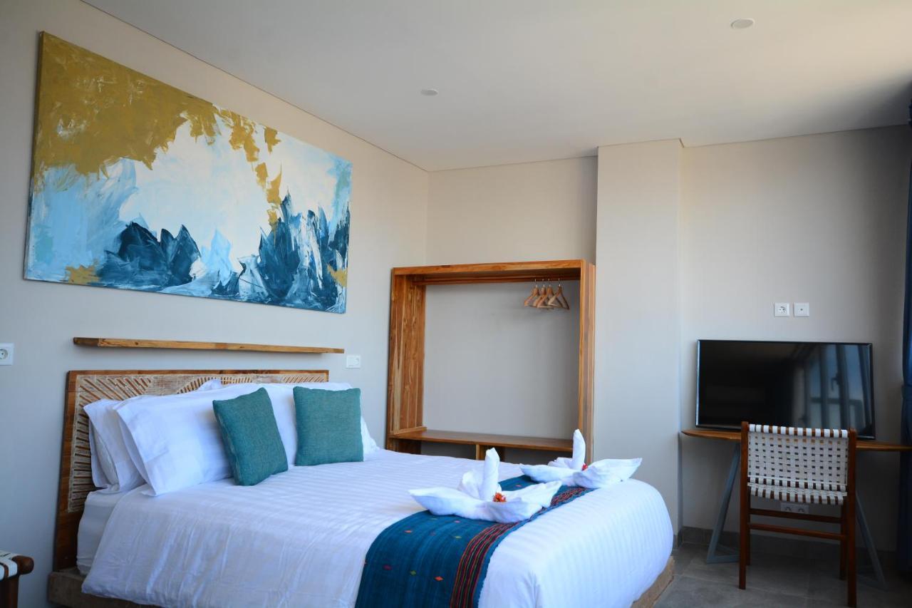 Harbour Komodo Hotel ラブハン・バジョ エクステリア 写真