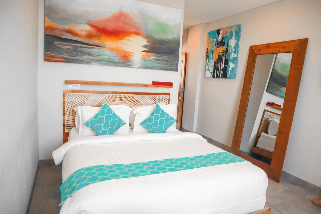Harbour Komodo Hotel ラブハン・バジョ エクステリア 写真