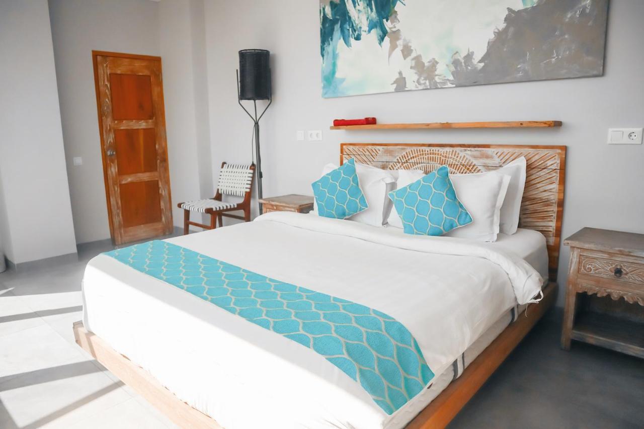 Harbour Komodo Hotel ラブハン・バジョ エクステリア 写真